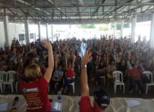 Em greve, servidores de Maceió fazem ato na orla de Ponta Verde neste domingo (29)