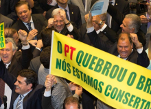 20 anos de congelamento de gastos não tem paralelo no mundo, dizem especialistas internacionais