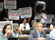 Escola Livre ou a Terceira Margem do Rio