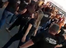 Professores de Cajazeiras protestam pela implantação do piso salarial