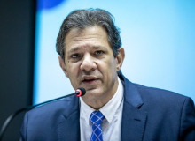 Reforma tributária terá regra de transição de 20 anos