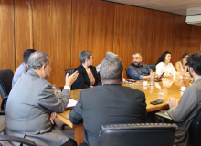 Fim do confisco e direitos previdenciários é discutido em reunião com ministro da Previdência